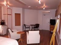 Queen Studio