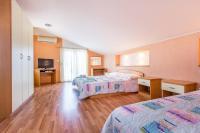 Two-Bedroom Apartment Standard