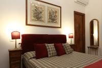 Camera Tripla Superior