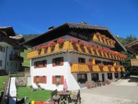 Majon Vajolet - Apartments Luisa - Bed and Breakfast Vigo di Fassa
