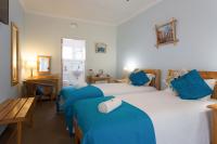 Standard Twin Room with Garden View