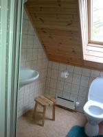 Camera Doppia con Letti Singoli e Bagno in Comune