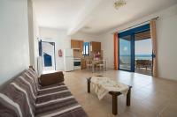 Kionia Apartments - Bed and Breakfast
