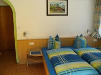 Dreibettzimmer mit Balkon
