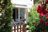 Le flamant - Appartement P2 de 40m2 grande terrasse-parking-wifi - Bed and Breakfast