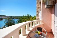 One-Bedroom Apartment with Balcony