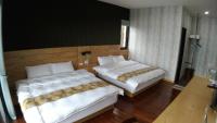 Vierbettzimmer mit Bergblick