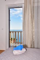 Appartamento con Balcone e Vista Mare