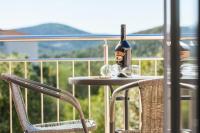 Comfort One-Bedroom Apartment with Terrace