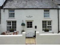 B&B Llandyfrydog - The Old Shop - Bed and Breakfast Llandyfrydog