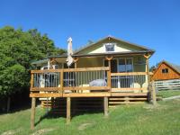 Snowberry Cottage at Lochsloy Farm Little River - Bed and Breakfast Little River