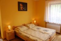 Dreibettzimmer mit eigenem Bad