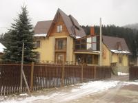 Cottage Zhelikhovskykh - B&B Tatariv
