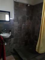 Chambre Familiale avec Salle de Bains Privative