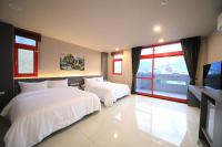 Quadruple Room with Mountain View