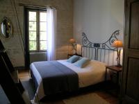 B&B Saint-Saturnin-du-Bois - Les 2 Madeleine - Bed and Breakfast Saint-Saturnin-du-Bois