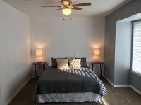 B&B Orem - Large Room Near UVU & BYU - Bed and Breakfast Orem