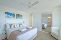 Superior Three-Bedroom Apartment - Water Front