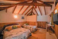 One-Bedroom Bungalow