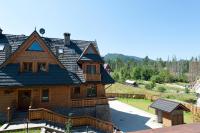 Two-Bedroom Apartment with Mountain View