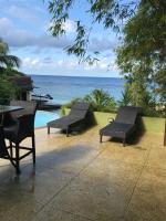 Alexanders Penthouse on the beach - B&B Ocho Rios