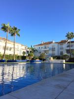 Apartment in El Presidente Beach Side New Golden Mile - Chambres d’hôtes Estepona