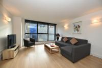 Modern & Peaceful Flat 2 Mins to Tube