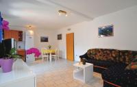 Apartman JADRANKO Murter in a quiet environment near the center and the beach - Chambres d'hôtes Murter