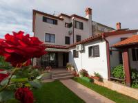 B&B Fažana - Apartments Grozdanić - Bed and Breakfast Fažana