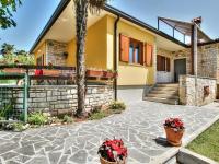 LOVRIĆ house with apartment - B&B Umag