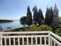 Two-Bedroom Apartment with Balcony and Sea View