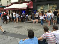 Quartier Montorgueil, voie piétonne, dans un immeuble du XVème - Bed and Breakfast Parijs