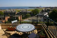 No 10 Royal Apartments - B&B North Berwick