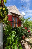 Countryside Family Villa with Private Pool - Chambres d’hôtes Donje Selo na Šolti