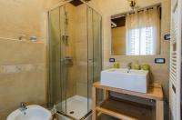 Camera Doppia con Letti Singoli con Bagno Privato