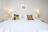 Central Regency Town House - B&B