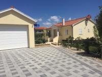Villa Danny **** - Bed and Breakfast Dobropoljana