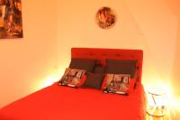 Zimmer mit Kingsize-Bett