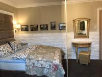 Double or Twin Room with Mountain View