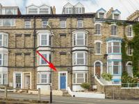 Riverview Apartment with Private Parking - B&B