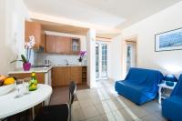 Apartment (3 Adults)