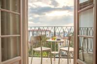 Superior Two-Bedroom Apartment with Terrace - Via Pignolo nr. 88