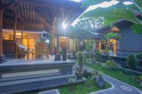 Nang Ade House - B&B