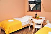 Dreibettzimmer mit eigenem Bad