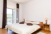 One-Bedroom Apartment with Sea View