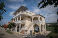apartmani Puzek - Bed and Breakfast Bibinje