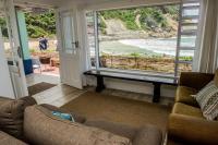 B&B Victoria Bay - Silver Spray Beach Accommodation - Bed and Breakfast Victoria Bay