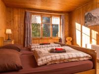 Camera Matrimoniale con Bagno in Comune 