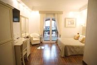 Family Room (4 Adults)