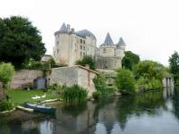 Demeure VERTEUILLAISE - Bed and Breakfast